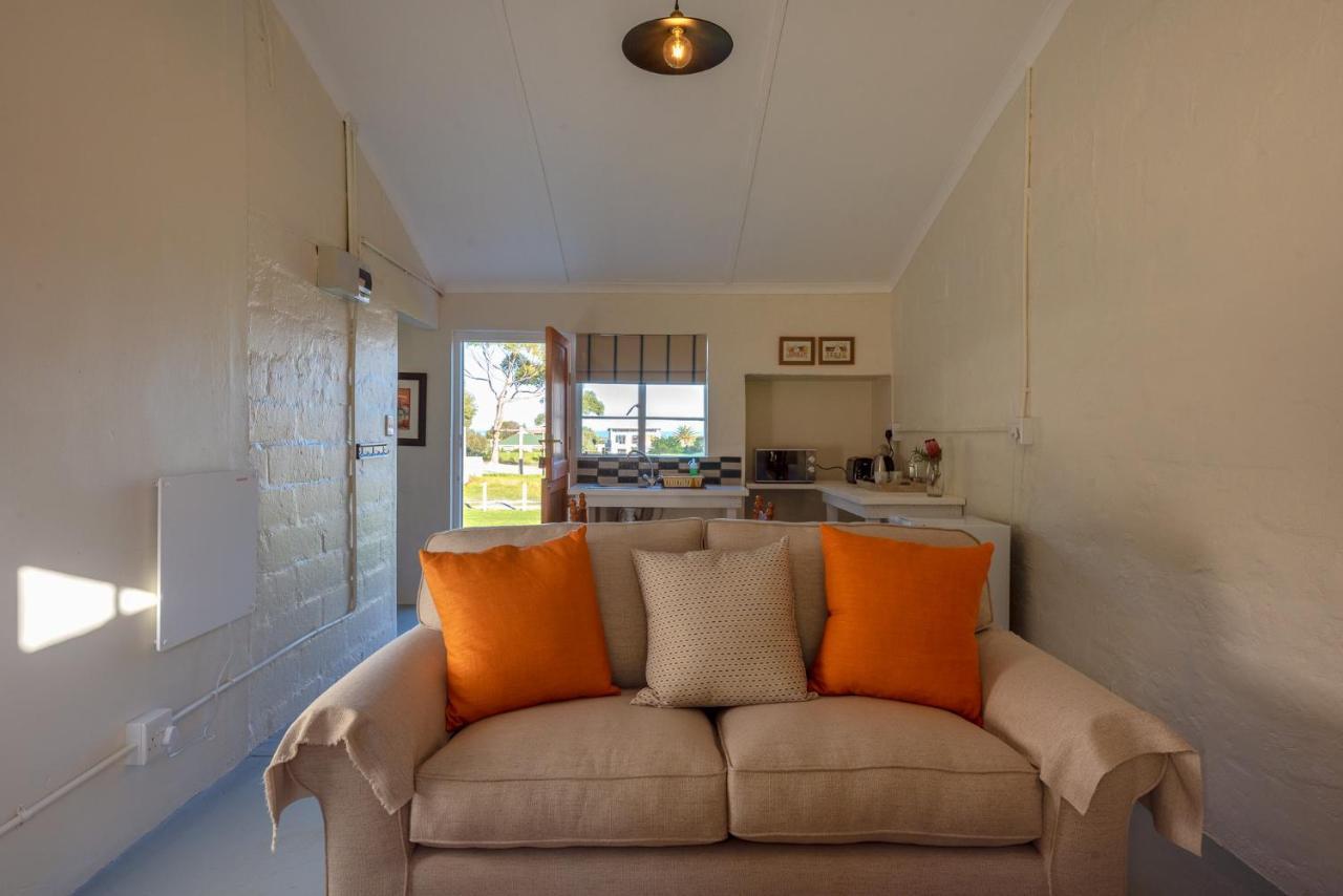 Honeyrock Cottages Kleinmond Exterior foto